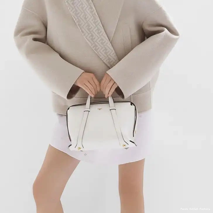 Affordable HOT Grained In 365 Fendi Boston Leather White Medium Bag 0406